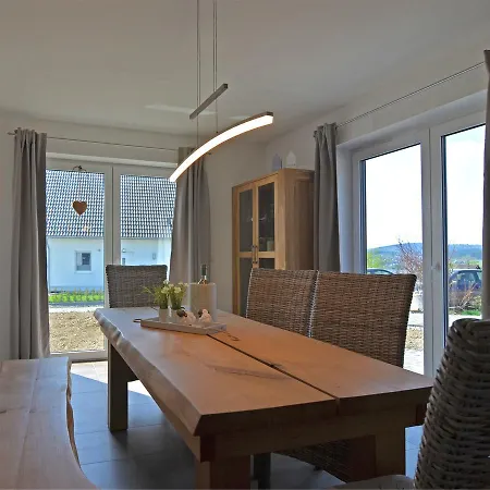 בית נופש Modern Holiday Home In Winterberg With Garden ווינטרברג
