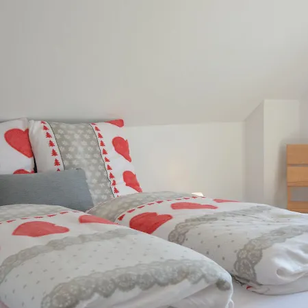 בית נופש Modern Holiday Home In Winterberg With Garden *
